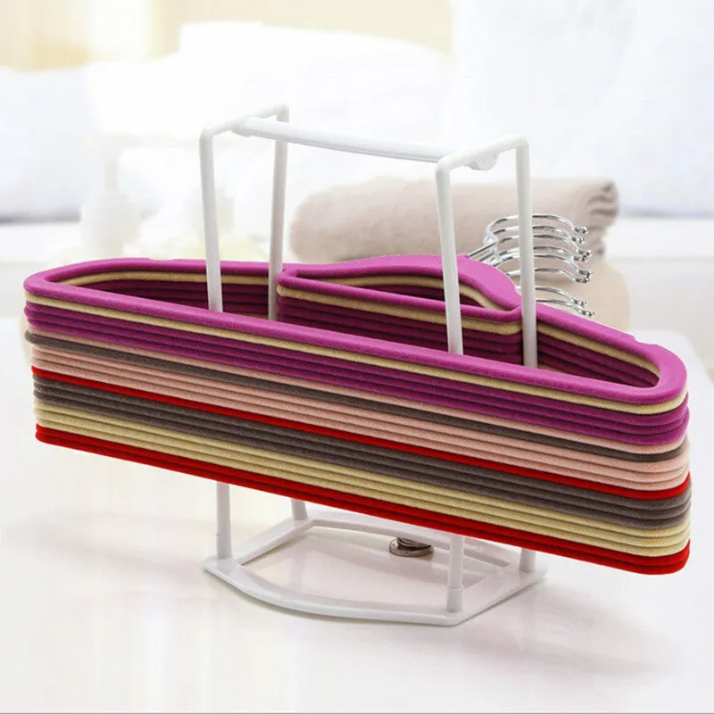 Candy-colored Plastic Storage Hangers To Organize Things