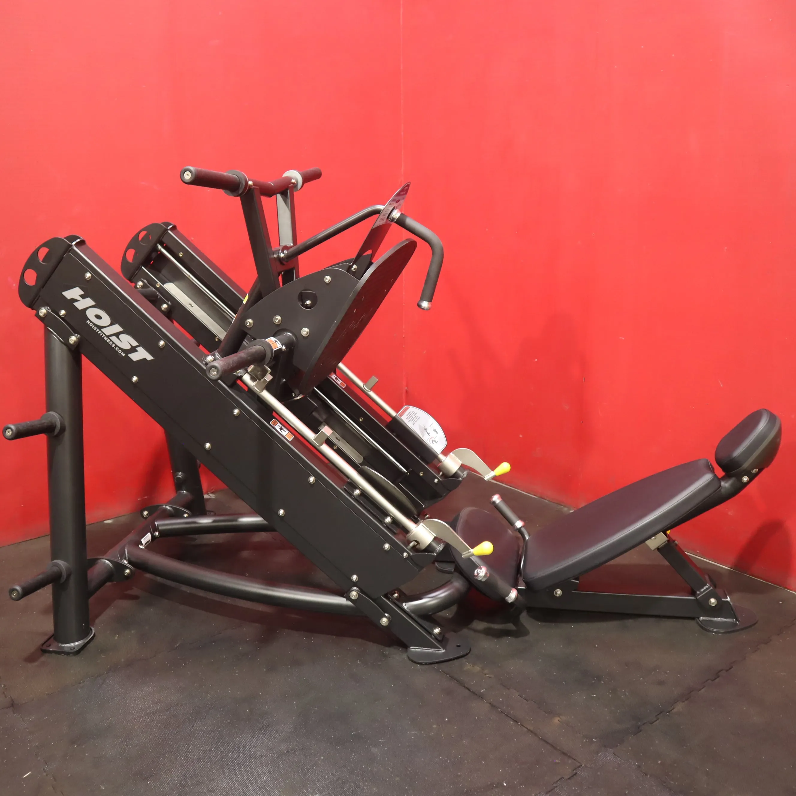 Hoist Linear Leg Press (Refurbished)