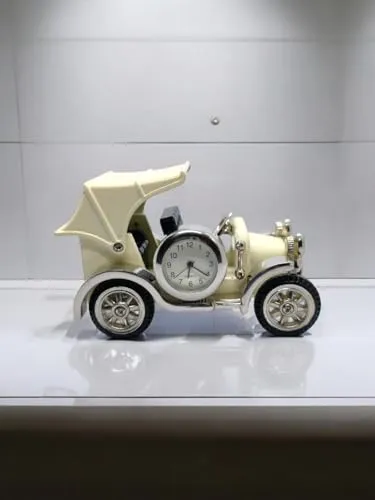 Vintage Style Quartz Clock with Antique Car Design, 20 cm x 12 cm